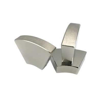 طاقتور خصوصی - شکل کا مقناطیس